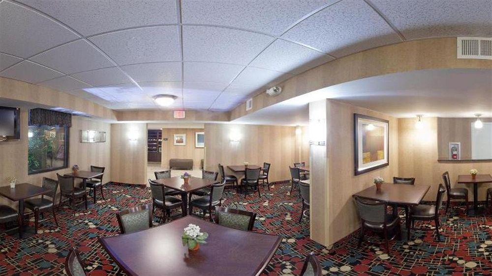 Holiday Inn Express Fairfax-Arlington Boulevard By Ihg Luaran gambar