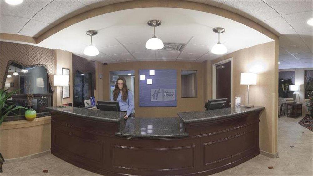 Holiday Inn Express Fairfax-Arlington Boulevard By Ihg Luaran gambar