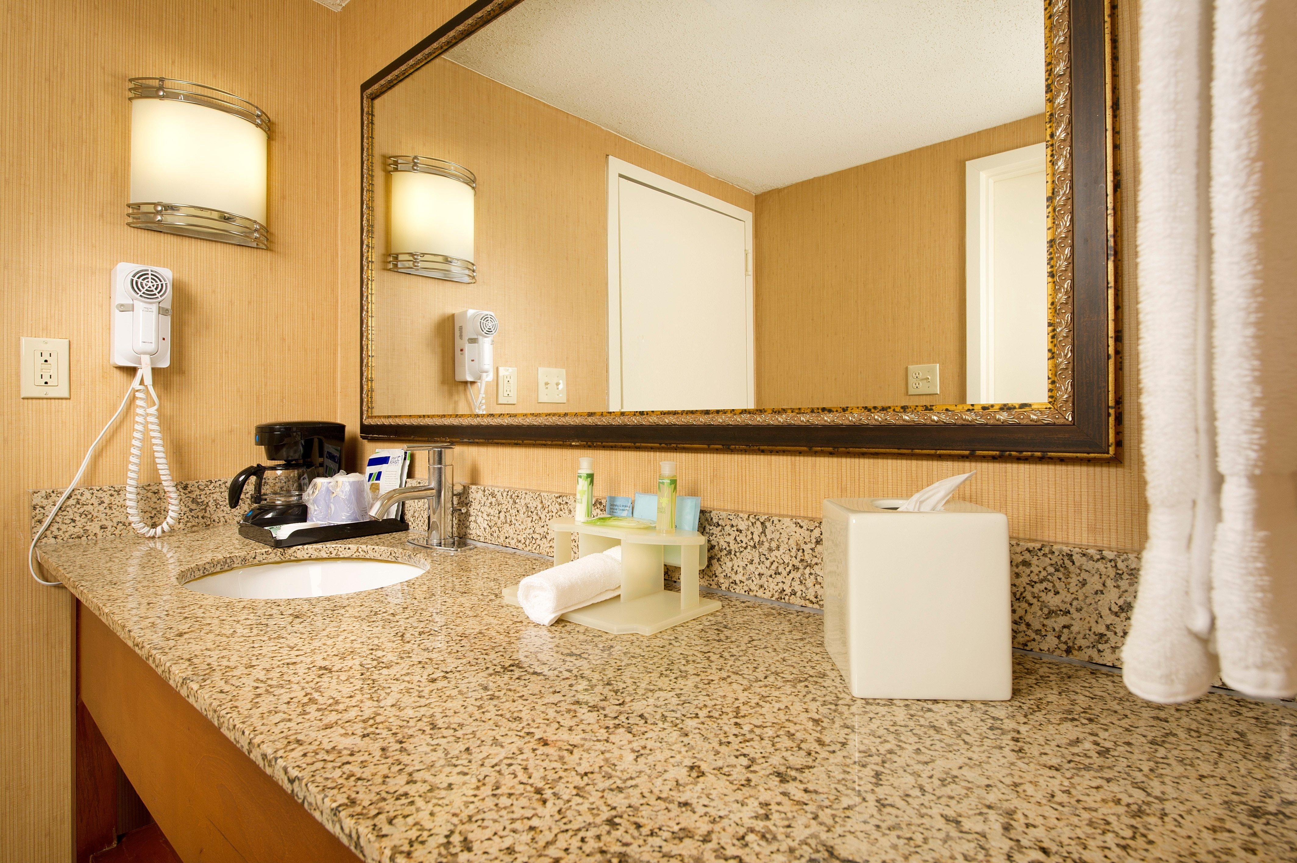Holiday Inn Express Fairfax-Arlington Boulevard By Ihg Luaran gambar