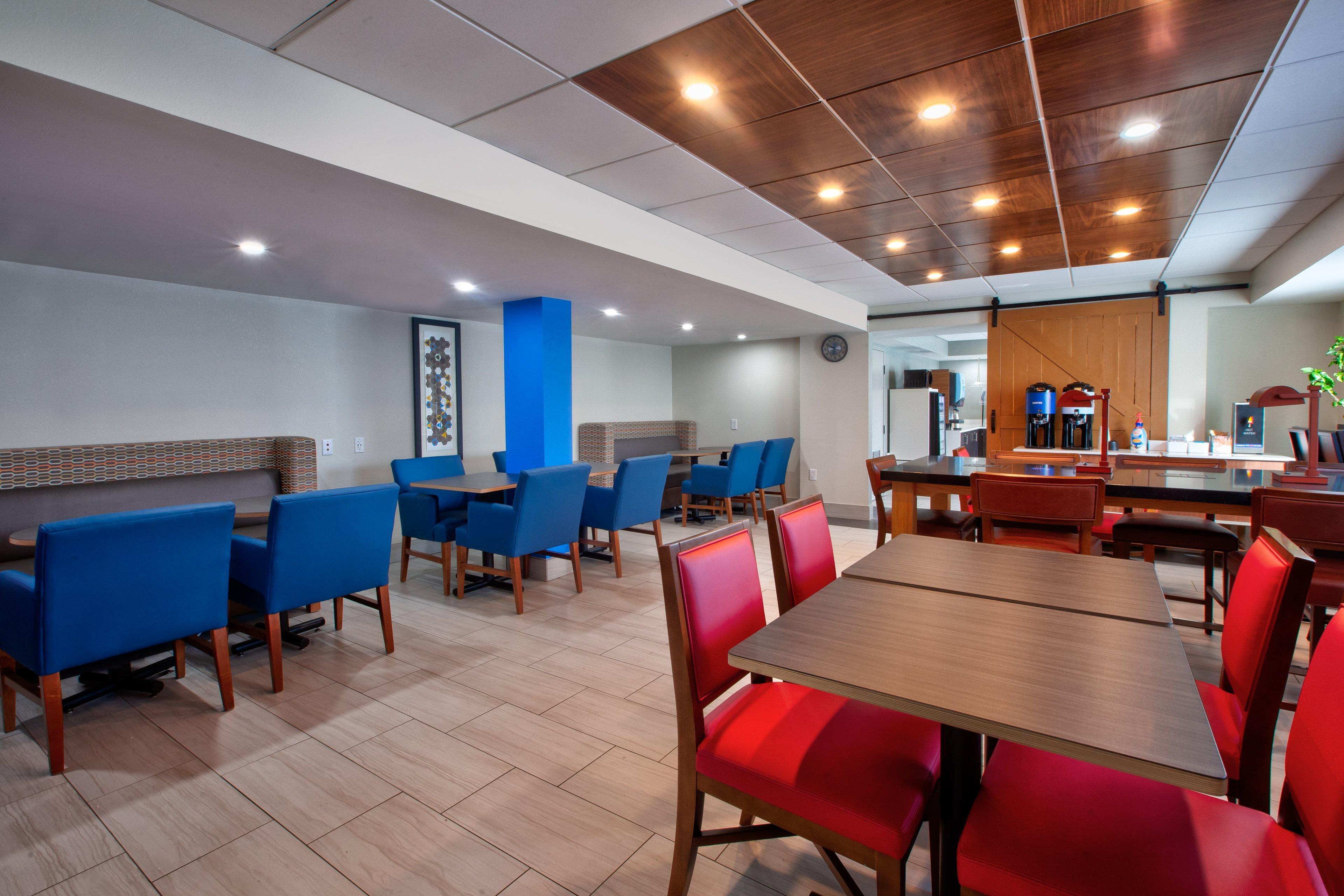 Holiday Inn Express Fairfax-Arlington Boulevard By Ihg Luaran gambar