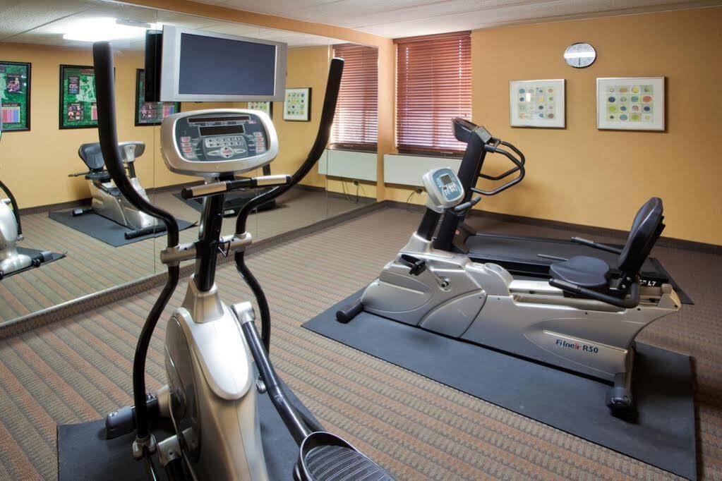 Holiday Inn Express Fairfax-Arlington Boulevard By Ihg Luaran gambar
